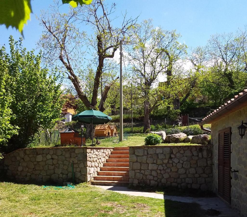 B&B Podere Legnotorto กาสเตลเดลปิอาโน ภายนอก รูปภาพ